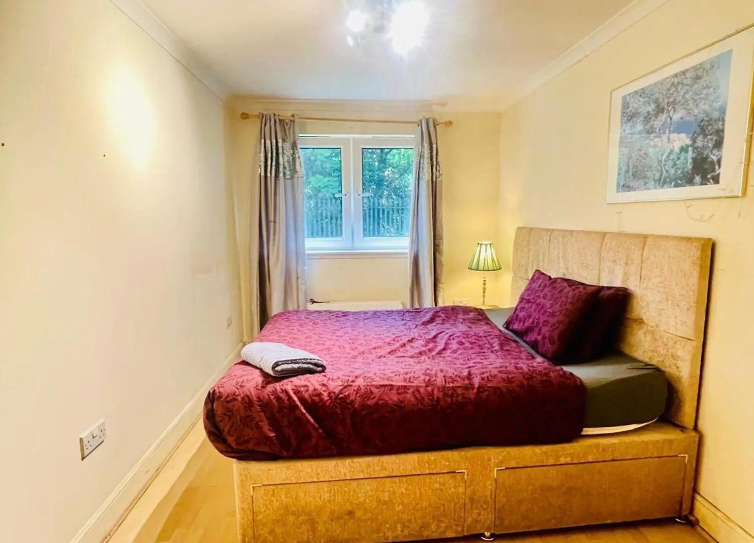 Metrolets Valley Daire Edinburgh